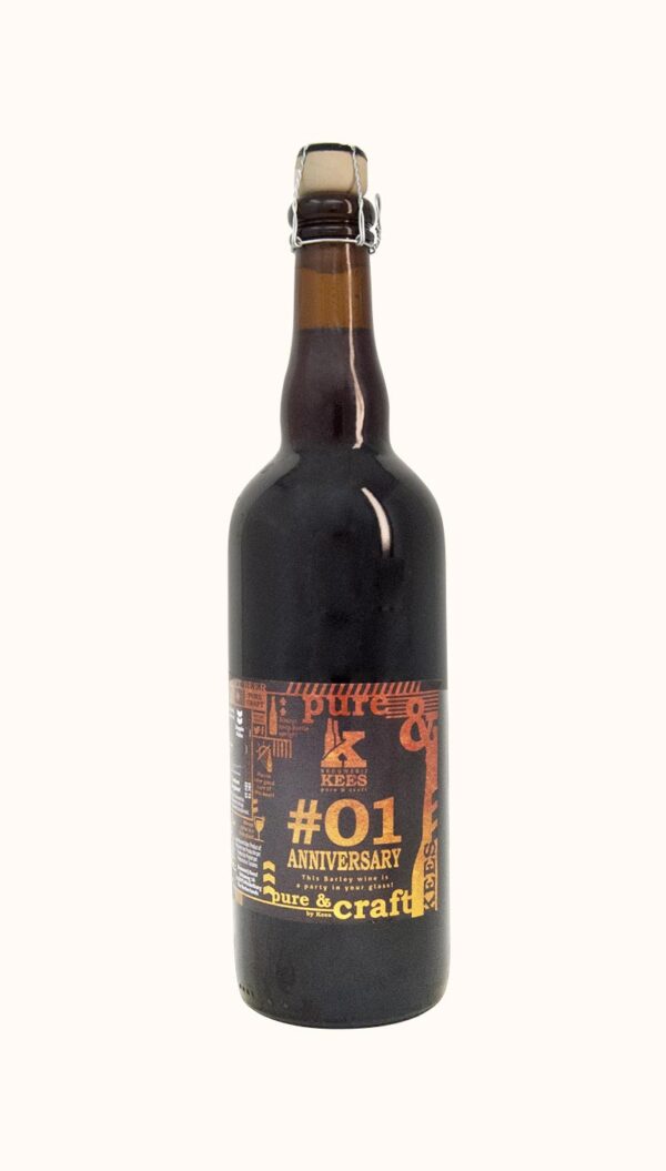 Una bottiglia di birra artigianale Barley Wine #01 Anniversary del birrificio Kees