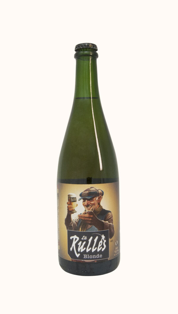 Una bottiglia di birra artigianale belga La Rulles Blonde del birrificio La Rulles
