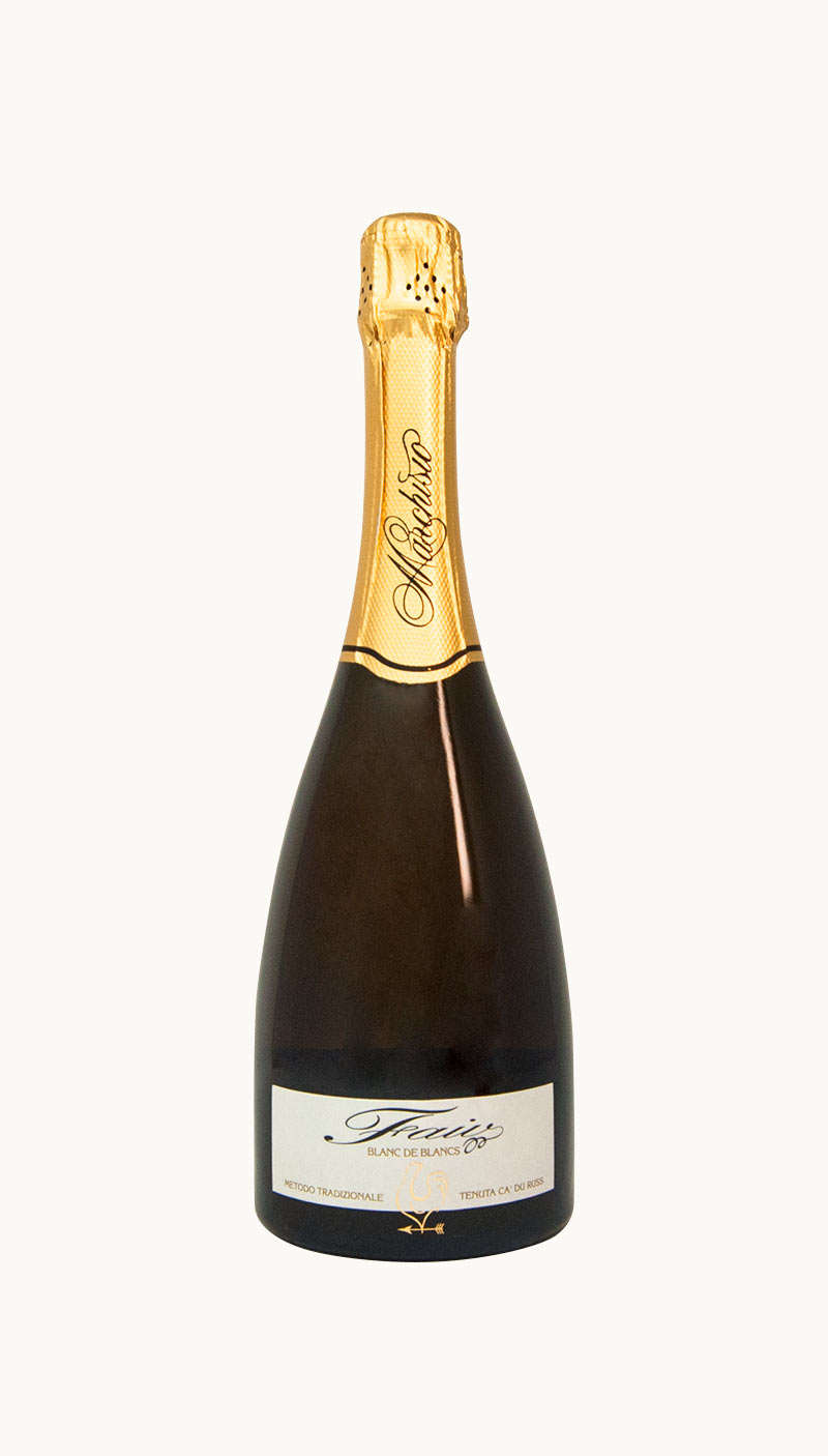 Una bottiglia di Faiv Blanc de Blancs Millesimato 2011 dell'azienda vinicola Marchisio