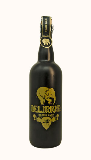 Una bottiglia di birra belga Delirium Black invecchiata in botti ex-bourbon