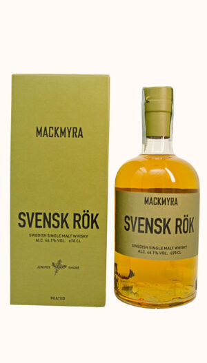 Una bottiglia di whisky single malt Svensk Rök prodotto dalla distilleria Mackmyra