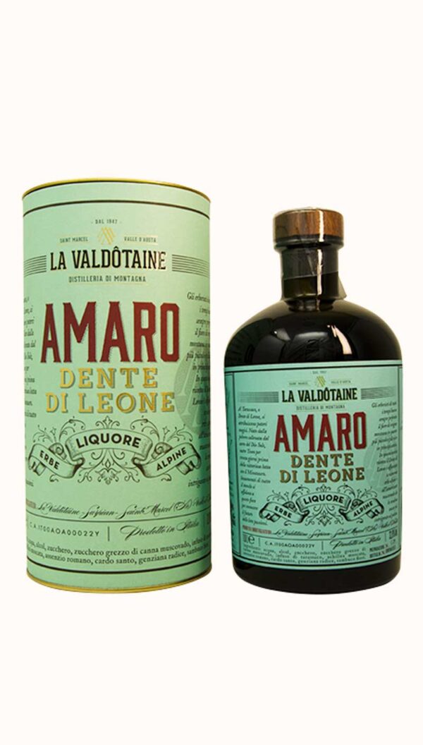 Una bottiglia di Amaro Dente di Leone prodotto dalla distilleria La Valdotaine